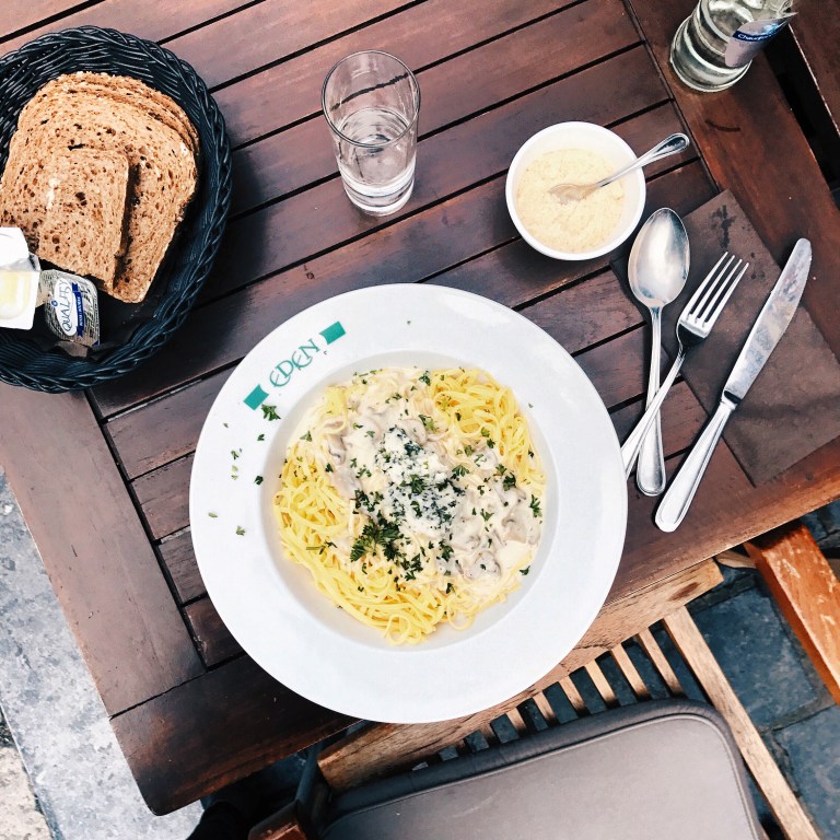 Processed with VSCOcam with hb2 preset