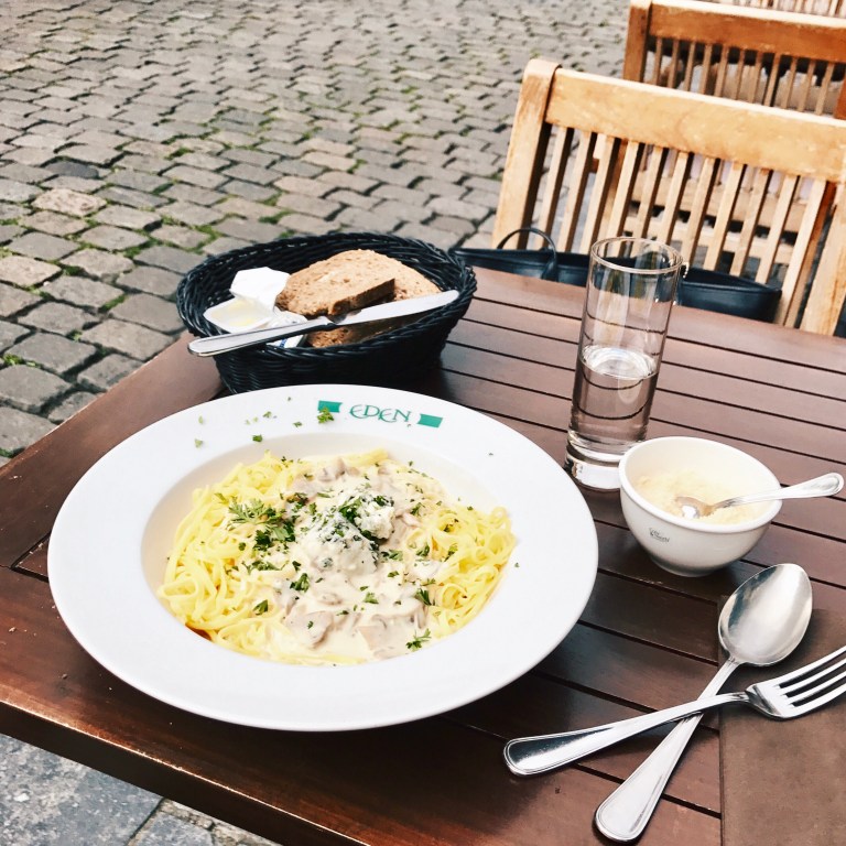 Processed with VSCOcam with hb2 preset